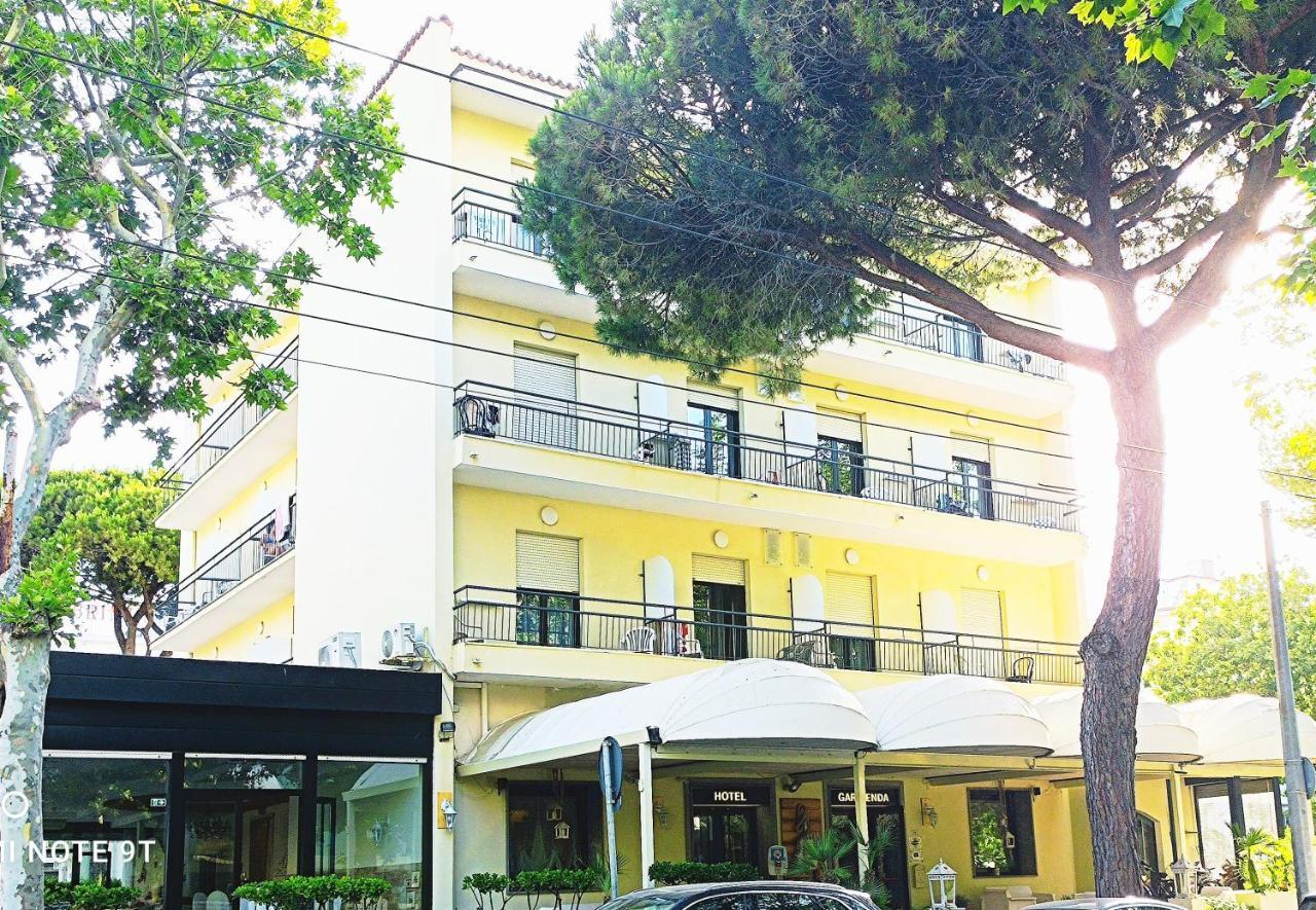 Hotel Garisenda B&B - In Centro A Riccione - Bagian luar foto