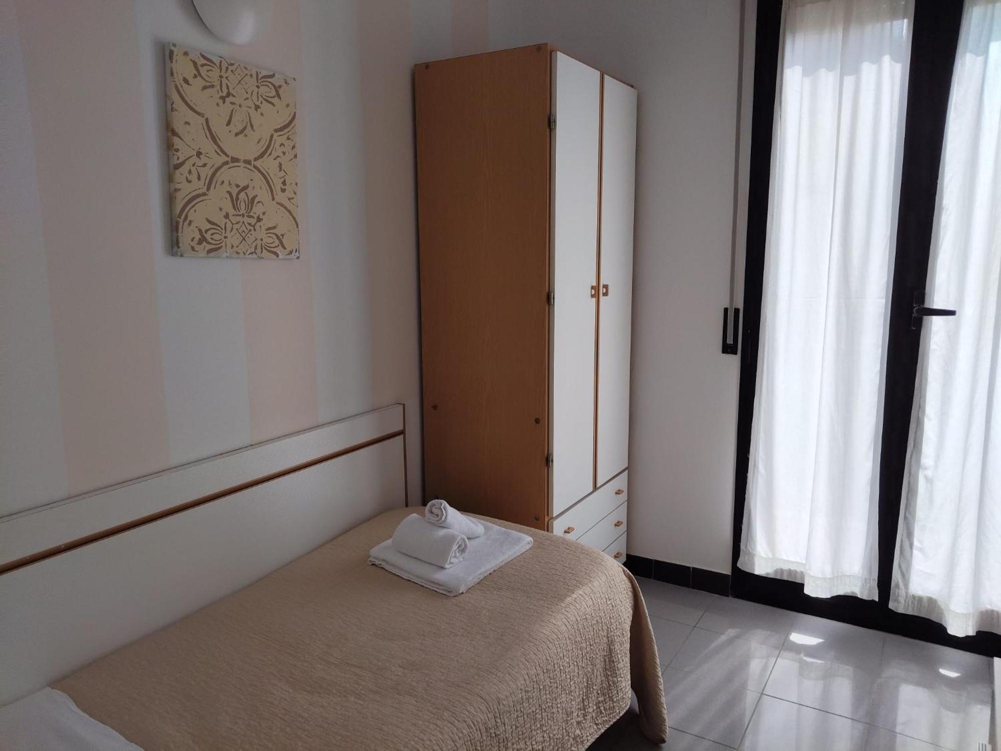 Hotel Garisenda B&B - In Centro A Riccione - Bagian luar foto