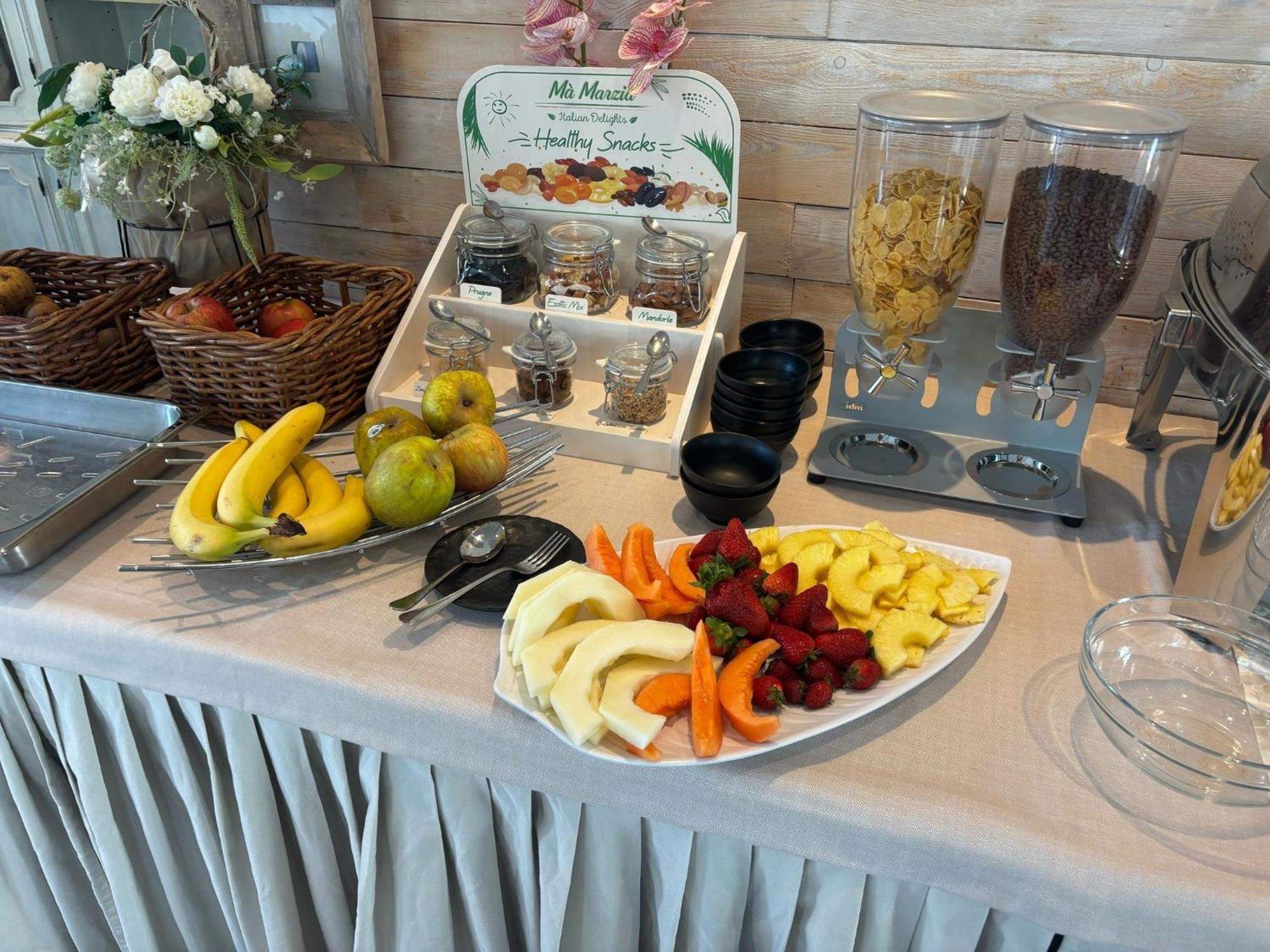 Hotel Garisenda B&B - In Centro A Riccione - Bagian luar foto